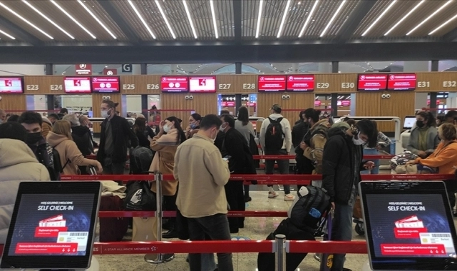 Yurt dışına çıkacaklar için yeni harç tutarı uyarısı