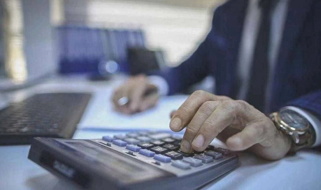 AK Parti'den açıklama geldi: Emeklilik sistemi ve çalışma saatleri değişiyor mu?