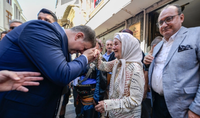 Başkan Tugay 74 yıldır yapılan Efe-Zeybek buluşmasına katıldı