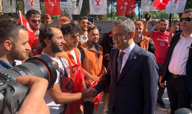 CHP lideri Özel: “Onların sesini duymaya devam edeceğiz”