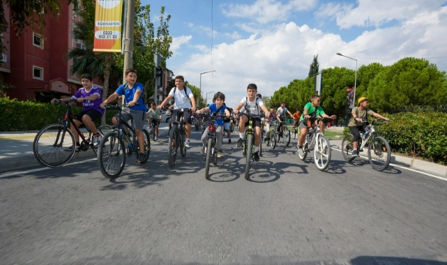 Gaziemirliler, kentleri ve sağlıkları için spor yaptı