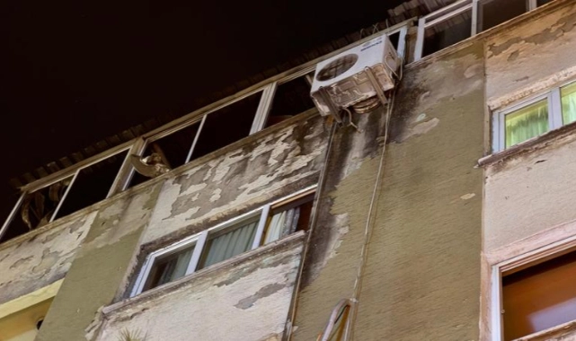 İzmir'de çıkan yangında 100 güvercin telef oldu