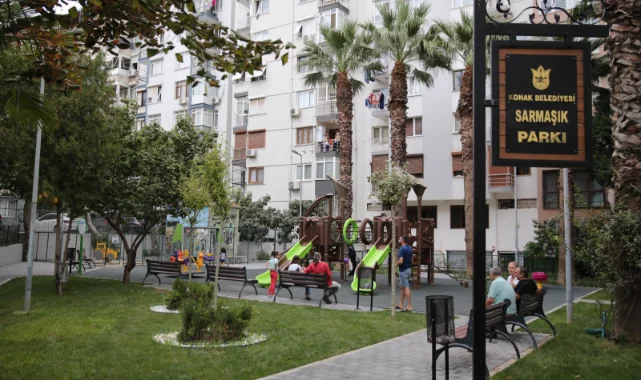 Konak'ın parkları yenileniyor