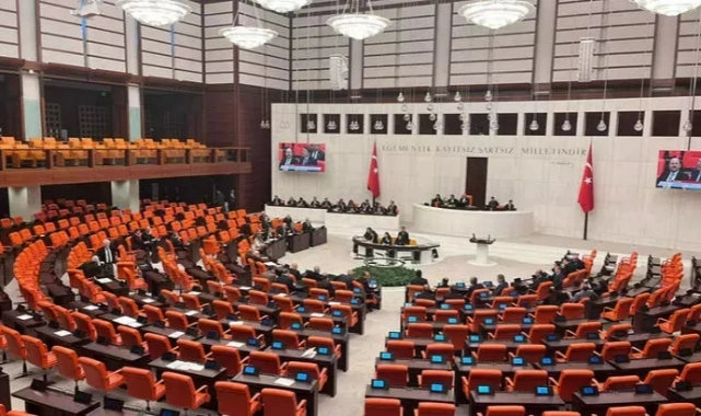 AK Partili rektörün kızına Meclis'te atama!