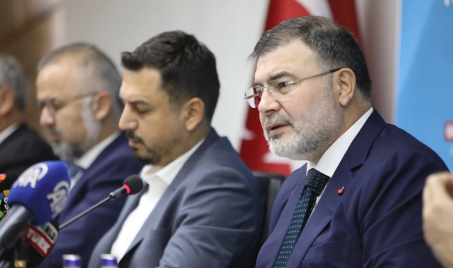AK Partili Saygılı'dan İzBB'ye eleştiri: "İzmir Körfezi zehir çukuruna çevrildi!"