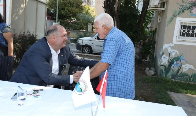 Başkan Çiçek vatandaşları dinledi
