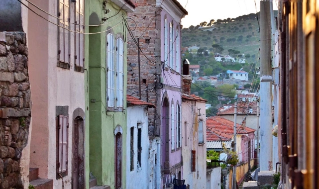 Bergama'da 7 parsel satışa çıkarılıyor: Tahmini 3.3 milyon TL gelir