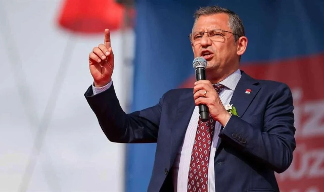 CHP Genel Başkanı Özel'den Erdoğan'a çağrı: O hastanelerin hepsini bir gecede kamulaştıralım