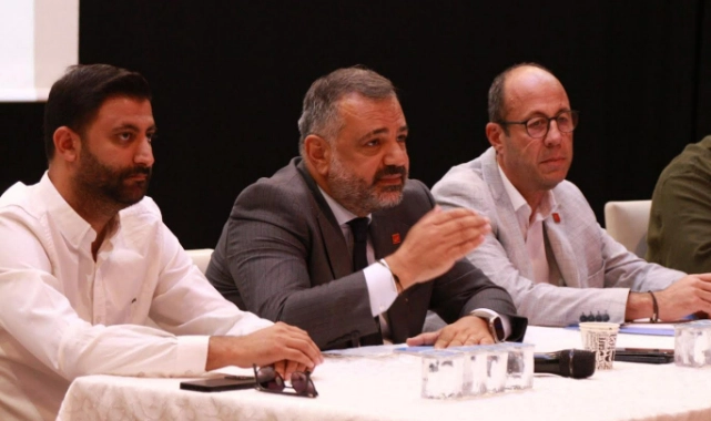CHP İzmir'de örgüt zirvesi: "Kaybedecek vakit yok!"