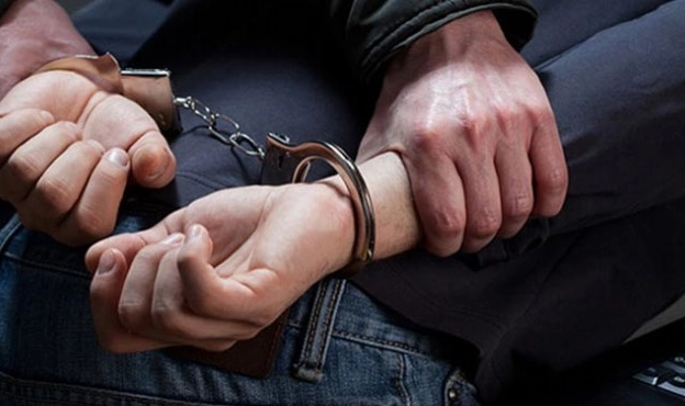 Hakkında 38 yıl hapis cezası olan şahıs, Karabağlar'da yakalandı!