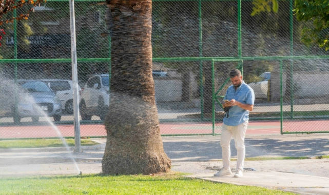 İzmir’in parklarında akıllı sulama dönemi