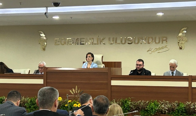 Karabağlar Meclisi'nde Stratejik plan krizi: "Vatandaş da illallah etti"