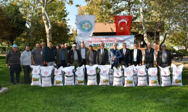 Manisa'da Büyükşehir’in tohum desteği devam ediyor