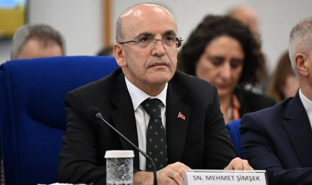 Bakan Şimşek'ten dezenflasyon yorumu: "Beklentileri olumlu yönde etkiliyor" 