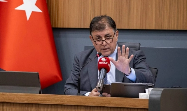 Başkan Tugay'dan MHP'li Akar'a "Aliağa" yanıtı: "Eleştirileriniz kadar çözüme katkı sunun"