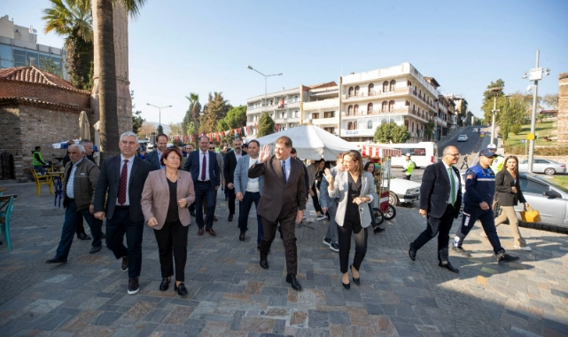 Başkan Tugay’dan Selçuk turu: “Efes Selçuk tarihine geçecek en güzel dönemlerden biri olacak”
