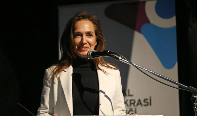 Başkan Ünsal, Kent Söyleşileri’ne konuk oldu: “Karşıyakalı olmak ayrıcalıktır”