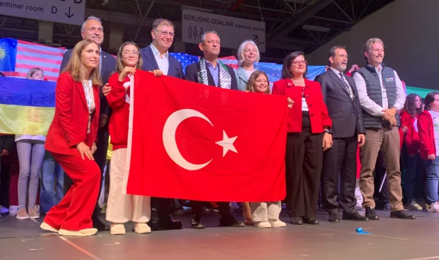 CHP lideri Özel, Robot Olimpiyatları'nda konuştu: "Çocukların ölmemesini ümit ediyoruz"