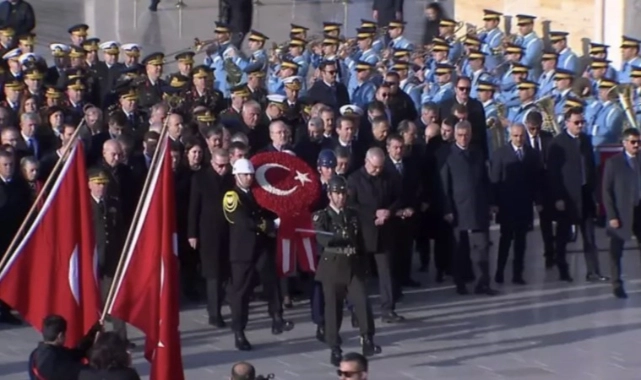Devlet erkanı, Ulu Önderin huzurunda