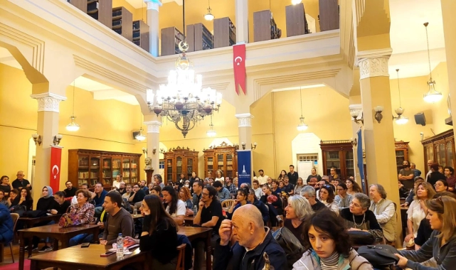 Edebiyat Söyleşileri’nin konuğu Gündüz Vassaf oldu
