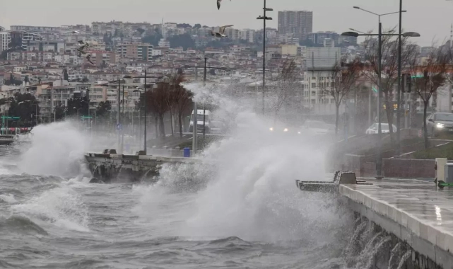 Ege'de kuvvetli rüzgar uyarısı!