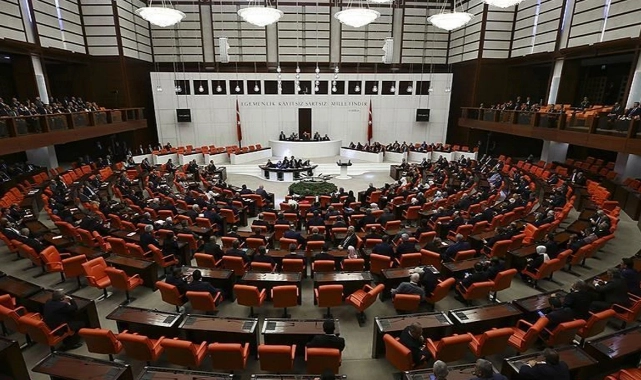 Etki ajanlığı yasası teklifi geri çekildi 