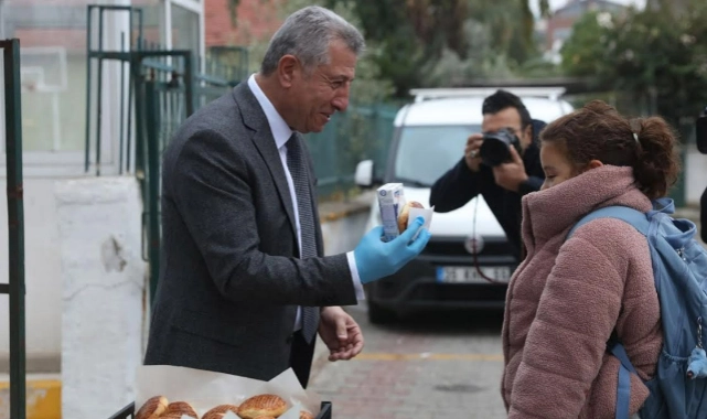 Güzelbahçe Belediyesi’nden çocuklara okul sürprizi