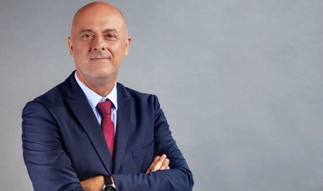 İddia: Ümit Özlale, CHP’ye geçiyor!