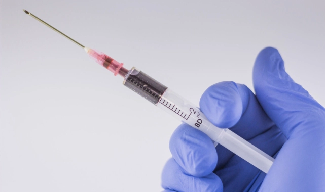 İzmir'de AIDS'ten ölen çocukta yeni şüphe: Baba pozitif çıktı!