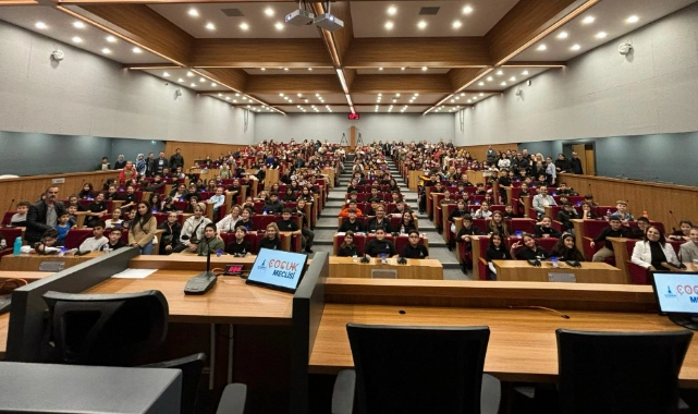 İzmir’de çocukların da meclisi var