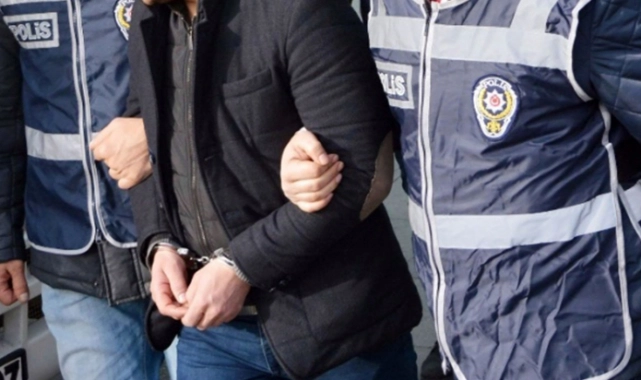 İzmir’de terör baskını: Dört kişi gözaltına alındı!