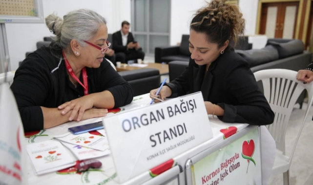 Konak’ta organ bağışı farkındalığı için stant kuruldu