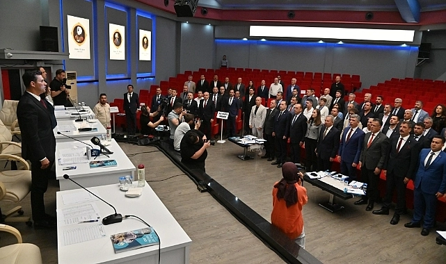 Manisa Büyükşehir Meclisi’nde “Devlet Bahçeli” gerilimi: “Olacaklardan biz mesul değiliz”