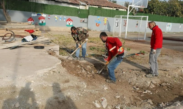Menderes Belediyesi’nden okullara destek