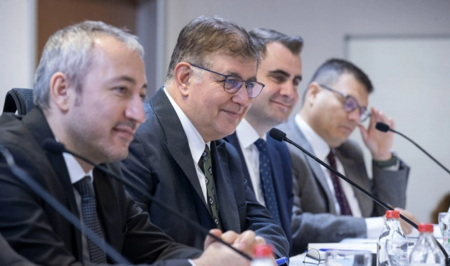 Başkan Tugay: “Yürekten sevgiyle, dürüst hizmet anlayışıyla yanınızdayız” 