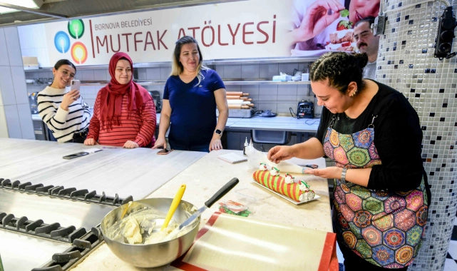 Bornova'da yılbaşı atölye çalışmalarıyla renkleniyor!