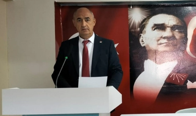 CHP'den Pehlivan'a türbe ziyareti tepkisi: "Sizler gericilerin devamısınız, bizler Kubilay'ın devamıyız!" 