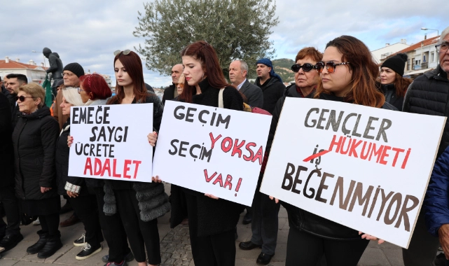 CHP Foça Gençlik Kolları'ndan asgari ücret protestosu: Geçim yoksa seçim var