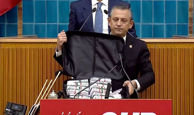 CHP Lideri Özel, Bahçeli'yi hedef aldı: Valizi Devlet Bey isterse gönderin