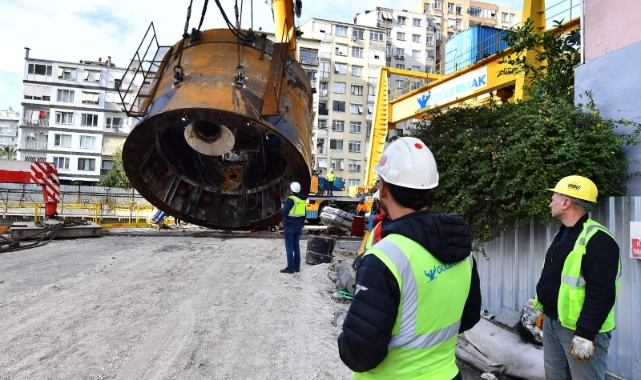 İzBB'den vatandaşlara uyarı: O güzergah üzerine araç park etmeyin