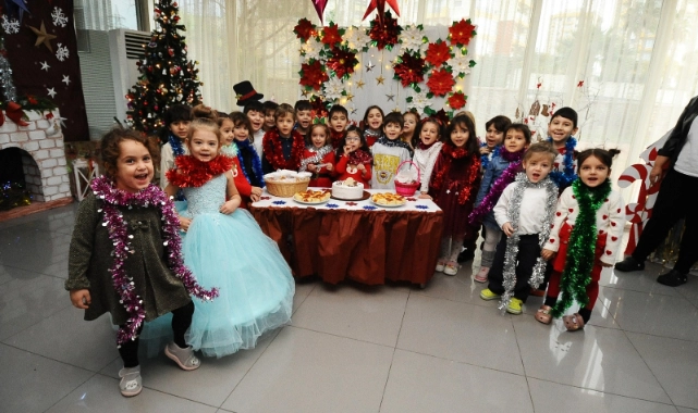 Karşıyaka’da 7’den 70’e yılbaşı coşkusu 