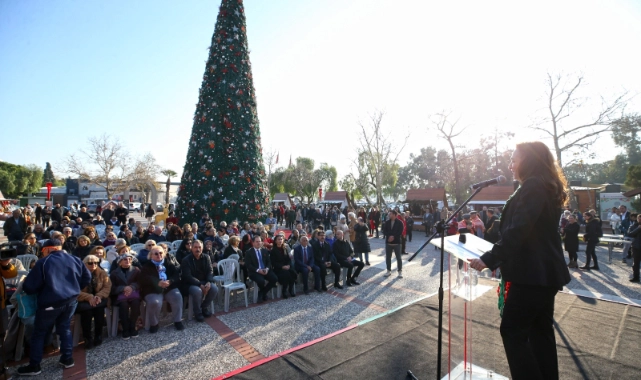 Karşıyaka’da ‘Yeni Yıl Pazarı’na coşkulu açılış