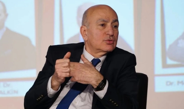 Mahfi Eğilmez'den yıl sonu enflasyon tahmini: 'Enflasyonda o oran gelirse...'
