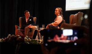 Nilüfer Açıkalın’la Edebiyat söyleşileri’nde  keyifli sohbet
