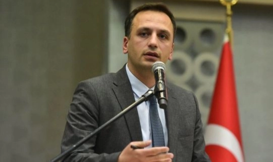 Başkan Eşki’den AKP’ye çağrı: 700 milyar TL, ihalelere değil belediyelere verilirse, vatandaşın sorunu çözülür