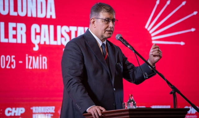Başkan Tugay, 'İktidar Yolunda Korkusuz Kentler Çalıştayı'nda konuştu: Bunun için belediyelerimiz başarılı olmak zorunda