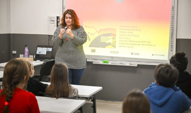 Bornova’da miniklere “İklim Dostu Gelecek” eğitimi 
