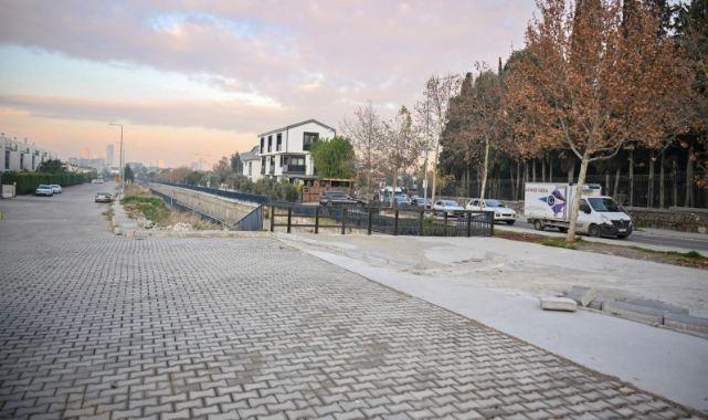Bornova trafiğine nefes aldıracak proje: Anadolu Lisesi Kavşağı yeniden düzenleniyor