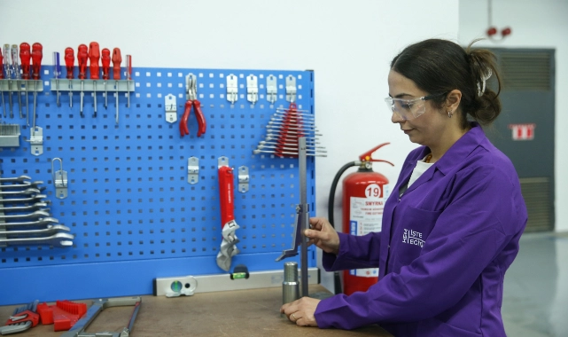 İstihdamın her alanında kadın gücü: Konaklı kadın CNC operatörleri geliyor