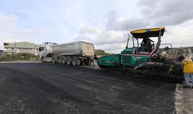 Urla'da yol yenileme çalışmaları başladı